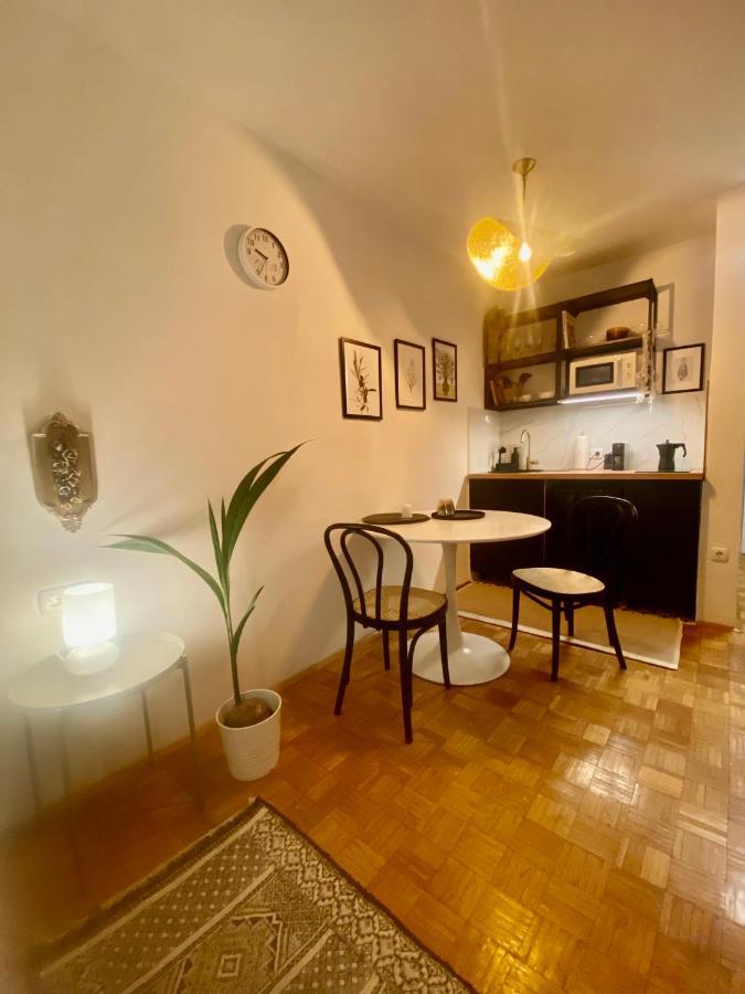 Апартаменты Modern Couples Coastal Getaway Mm Цриквеница Экстерьер фото