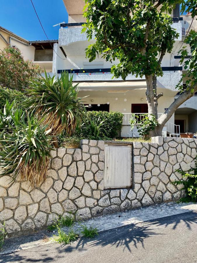 Апартаменты Modern Couples Coastal Getaway Mm Цриквеница Экстерьер фото